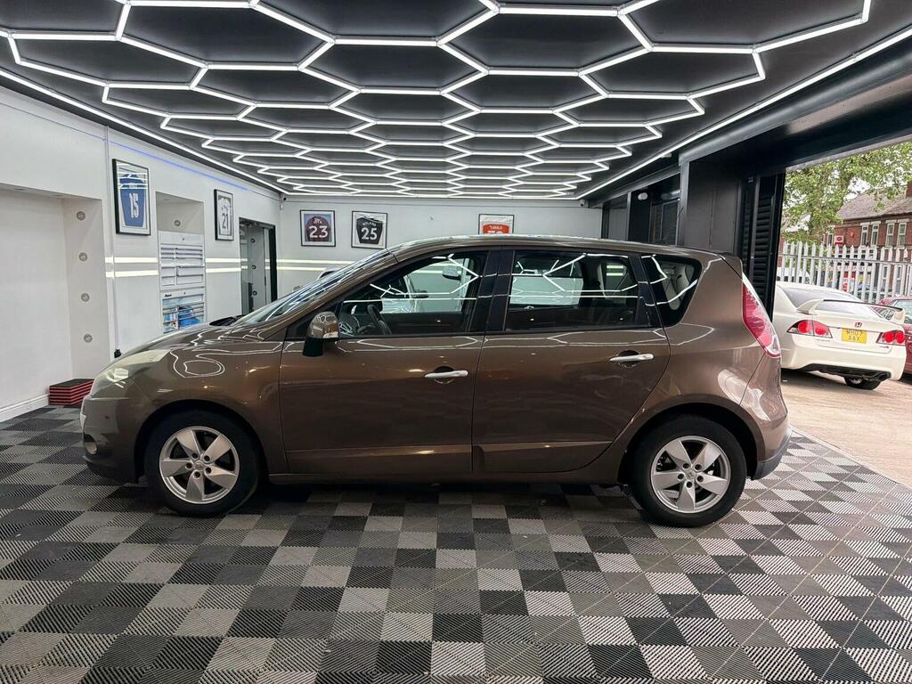Renault Scenic Mpv 1.5 Dci Dynamique Tomtom Euro 4 201010 Brown #6