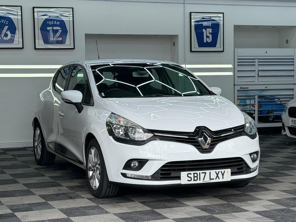 Renault Clio Hatchback 1.2 16V Dynamique Nav Euro 6 20171 White