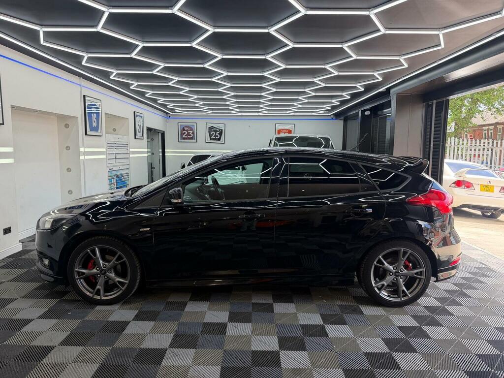 Ford Focus Hatchback 1.5 Tdci St-line X Euro 6 Ss 201 SJ18LKP Black #6