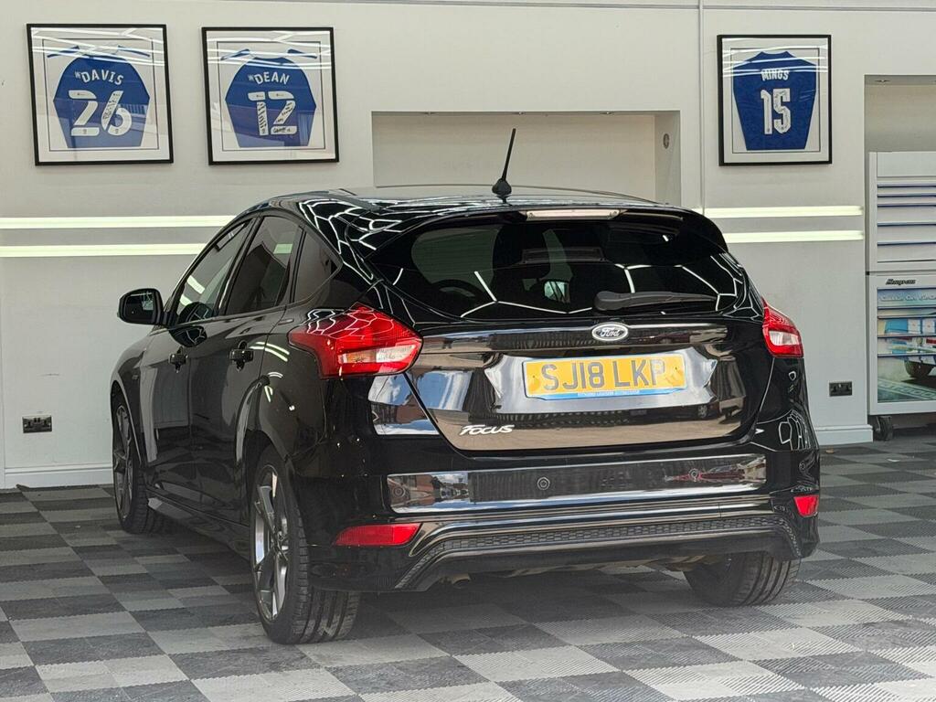 Ford Focus Hatchback 1.5 Tdci St-line X Euro 6 Ss 201 SJ18LKP Black #4