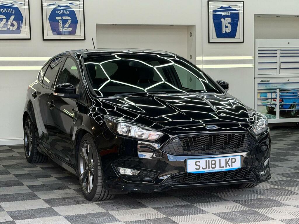 Ford Focus Hatchback 1.5 Tdci St-line X Euro 6 Ss 201 Black