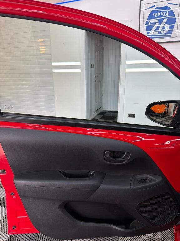 Peugeot 108 Vti Access Hatchback White #20