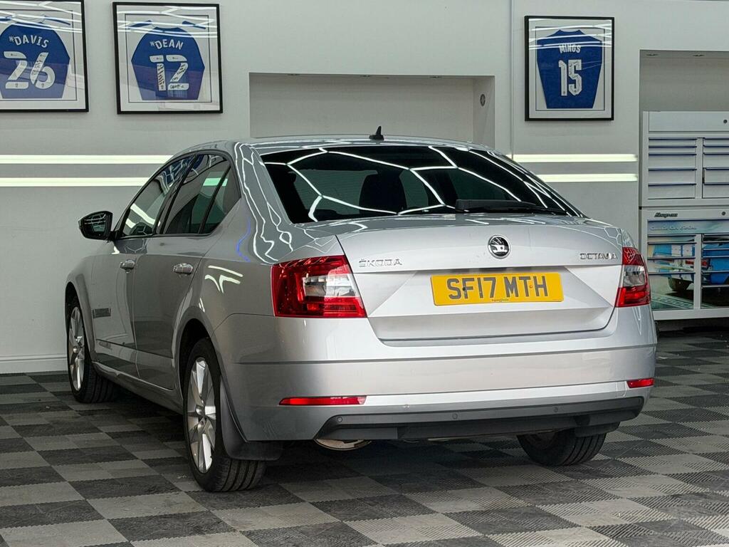 Skoda Octavia Hatchback 1.4 Tsi Se L Dsg Euro 6 Ss 2017 Silver #4