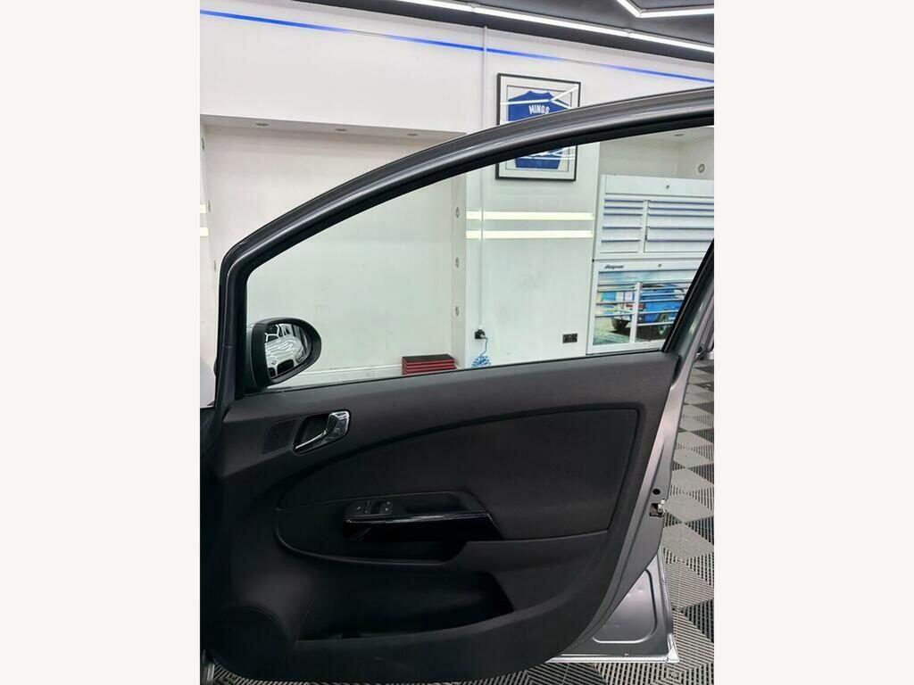 Vauxhall Corsa Corsa Limited Edition White #18