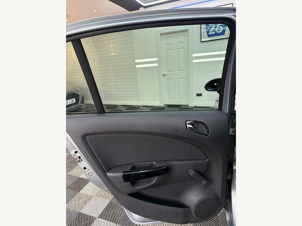 Vauxhall Corsa Corsa Limited Edition White #20
