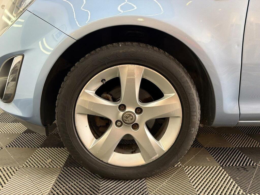 Vauxhall Corsa Van Corsa Van. 3,450 White #23