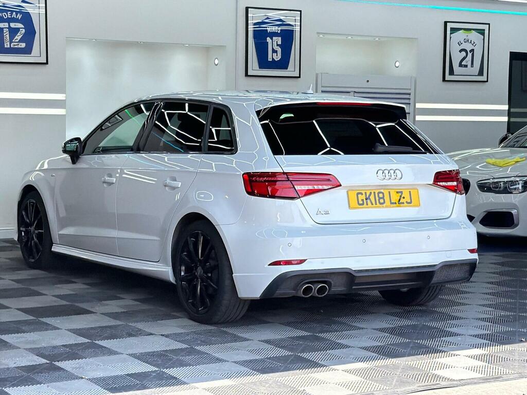 Audi A3 Hatchback 1.5 Tfsi Cod Black Edition Sportback S T GK18LZJ White #4