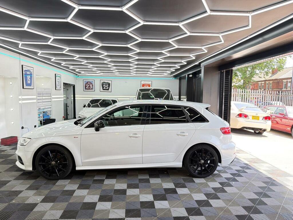 Audi A3 Hatchback 1.5 Tfsi Cod Black Edition Sportback S T GK18LZJ White #6