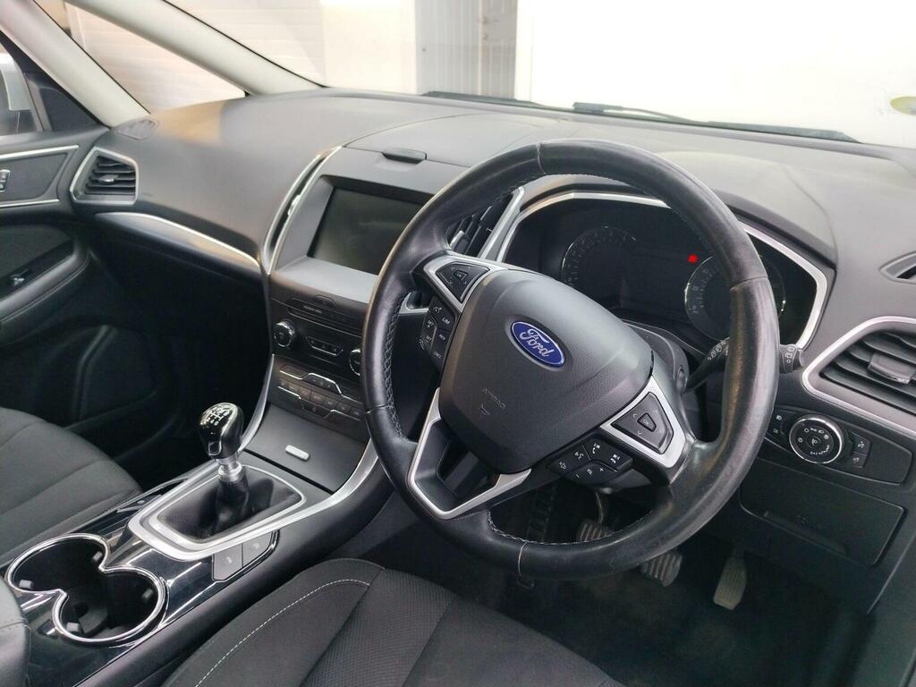 Ford S-Max Mpv 2.0 Tdci Zetec Euro 6 Ss 201766 White #12
