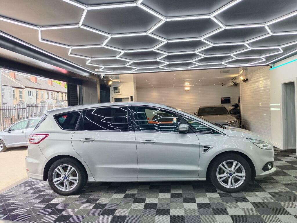 Ford S-Max Mpv 2.0 Tdci Zetec Euro 6 Ss 201766 White #9