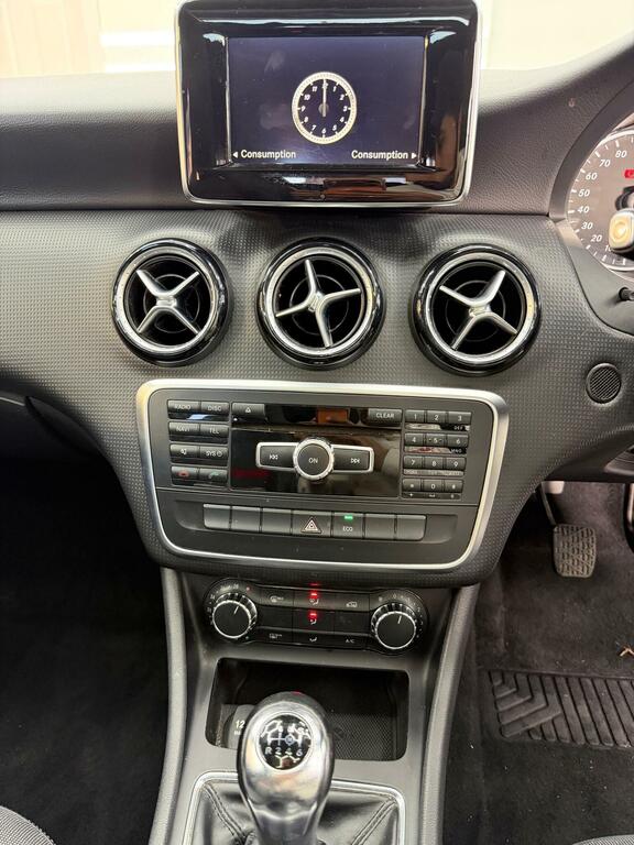 Mercedes-Benz A Class 1.8 A180 Cdi Se 7G-dct Black #23