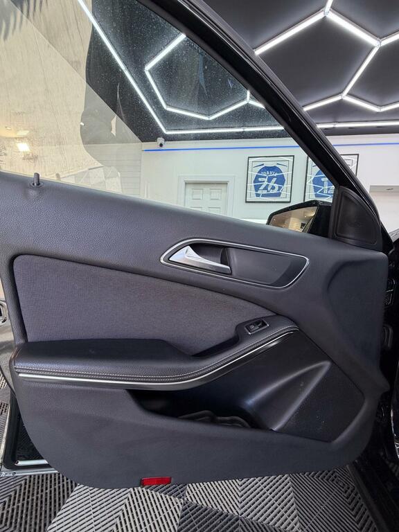 Mercedes-Benz A Class 1.8 A180 Cdi Se 7G-dct Black #14