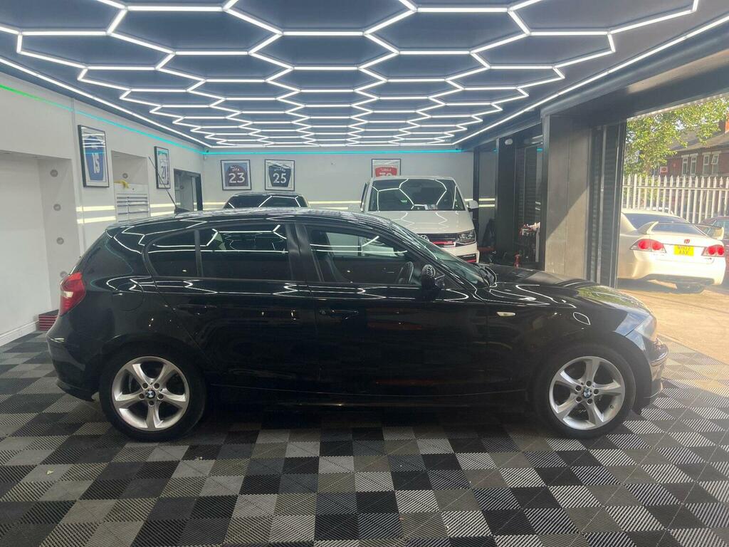 BMW 1 Series Hatchback 2.0 116D Se Euro 4 201060 Black #8
