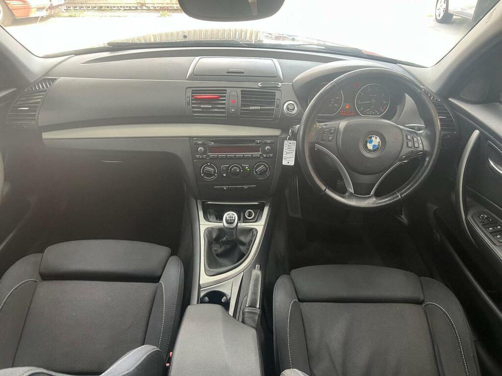 BMW 1 Series Hatchback 2.0 116D Se Euro 4 201060 Black #13