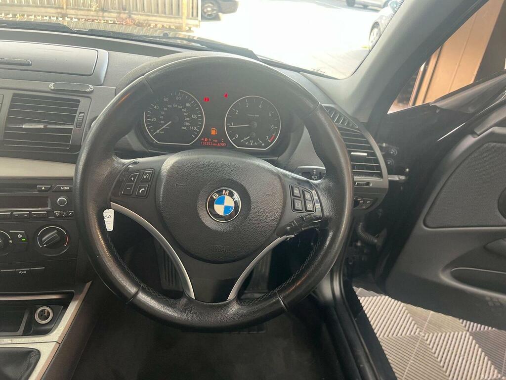 BMW 1 Series Hatchback 2.0 116D Se Euro 4 201060 Black #30