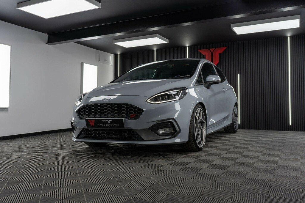 Ford Fiesta Hatchback VK19PVX Silver #6