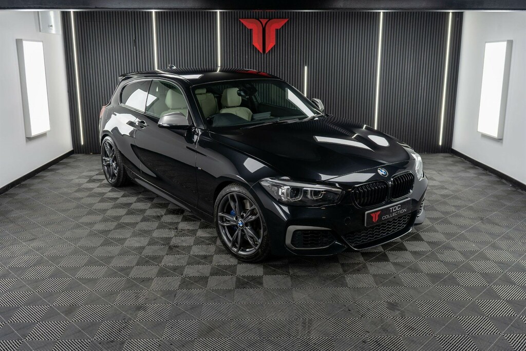 BMW 1 Series Hatchback Black
