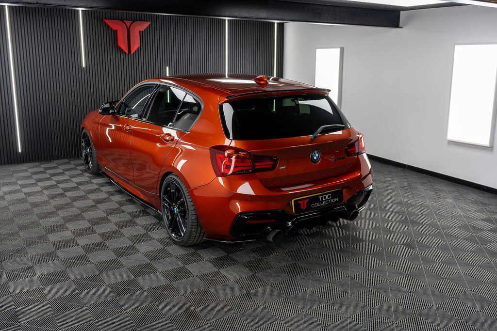 BMW 1 Series Hatchback DT68NNG Orange #2