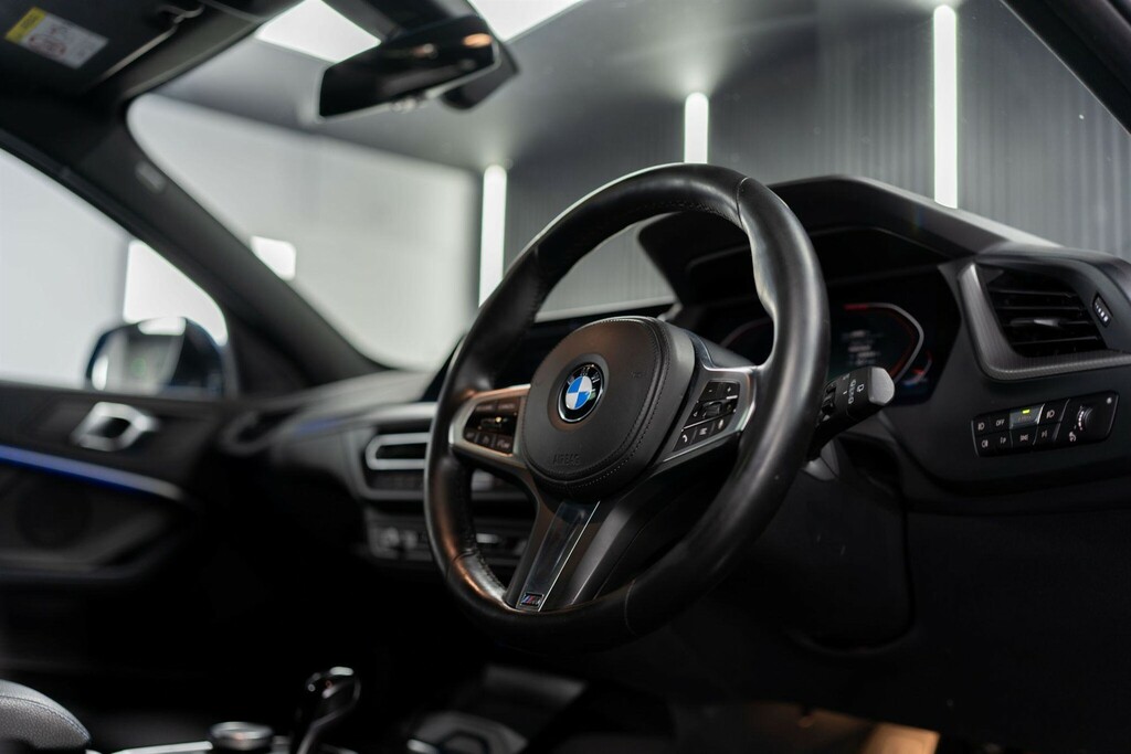 BMW 1 Series Hatchback GY23WYF Blue #3