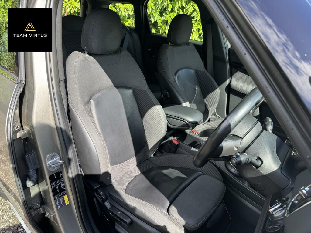 Mini Countryman 1.5 7.6Kwh Cooper Se Suv Plug-in Hybrid Silver #2
