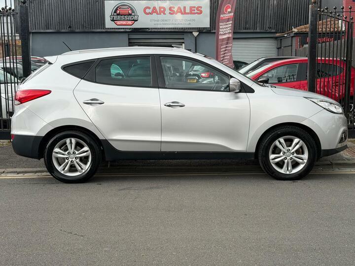 Hyundai Ix35 1.7 Crdi Premium Euro 5 Ss RO63CHG Silver #2