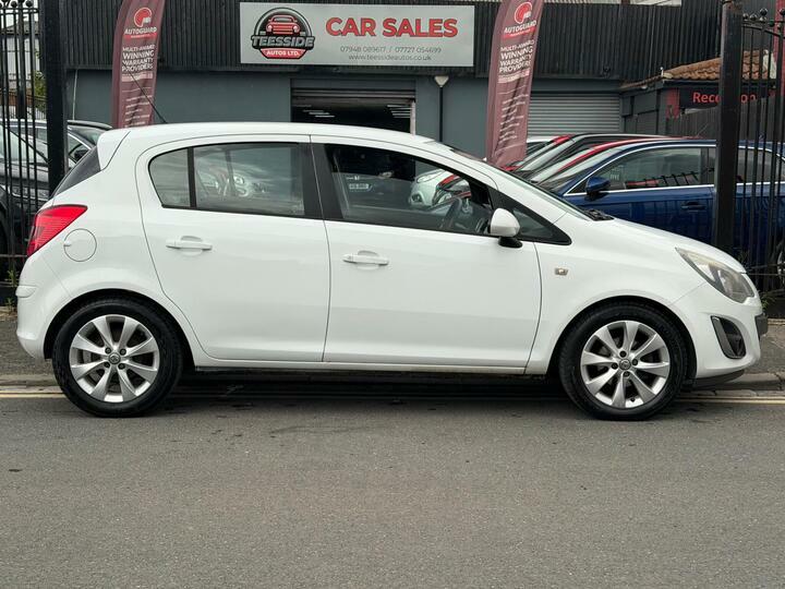 Vauxhall Corsa 1.4 16V Excite Euro 5 Ac YX14UEV White #2