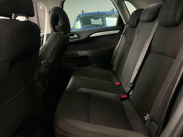 Citroen C4 C4 Selection White #16