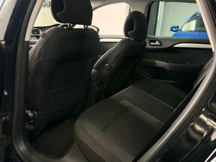 Citroen C4 C4 Selection White #17