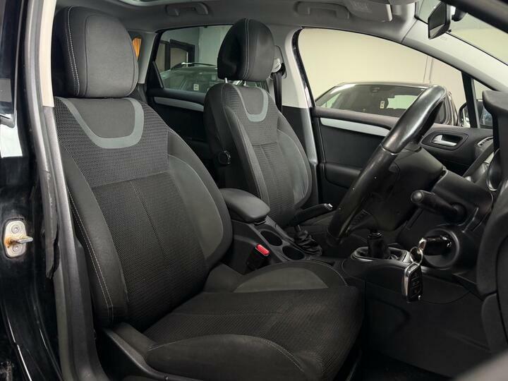 Citroen C4 C4 Selection White #15
