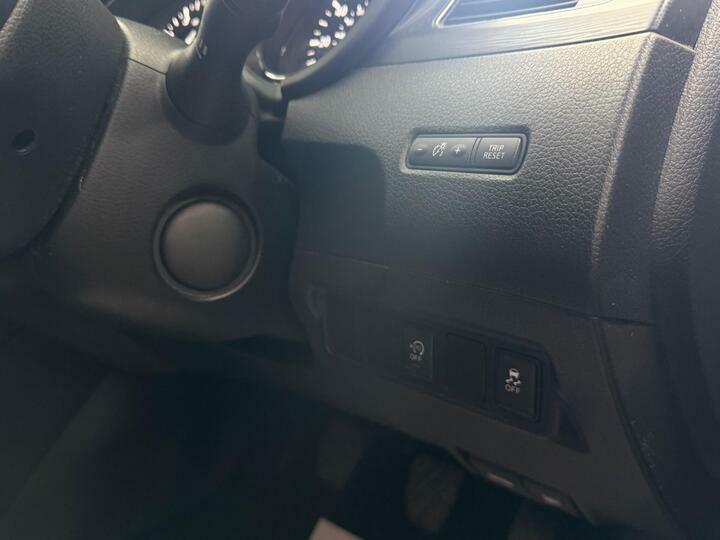 Nissan Pulsar Hatchback Acenta Blue #45