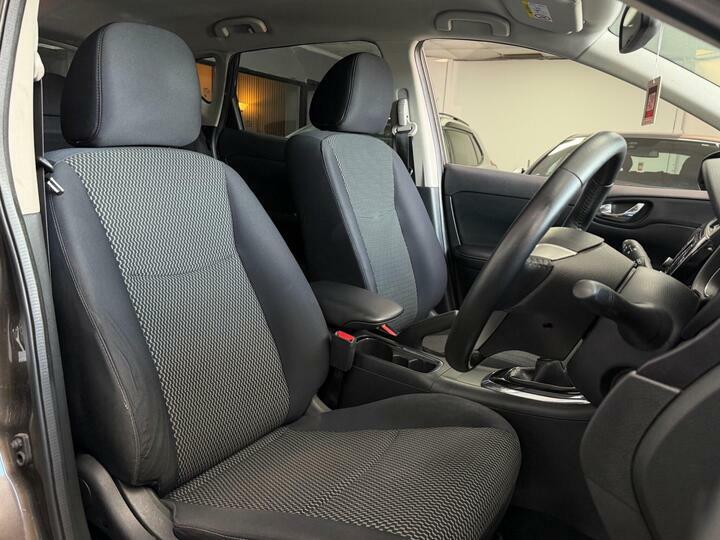 Nissan Pulsar Hatchback Acenta Blue #44