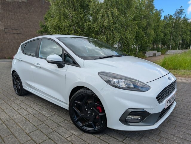 Ford Fiesta Ecoboost St-2 Hatchback White