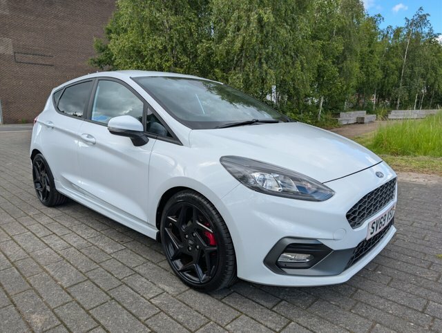 Ford Fiesta Ecoboost St-2 Hatchback SV69VSD White #2