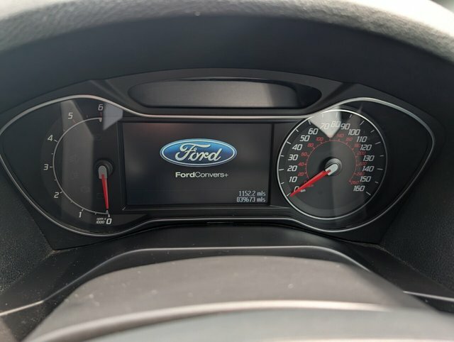 Ford S-Max 2.0 Titanium Tdci 138 Bhp.7 Mil White #32