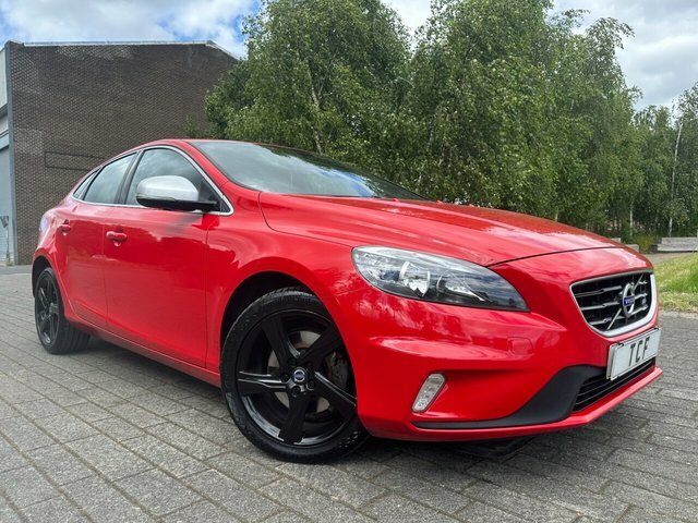 Volvo V40 T2 R-design Hatchback Red