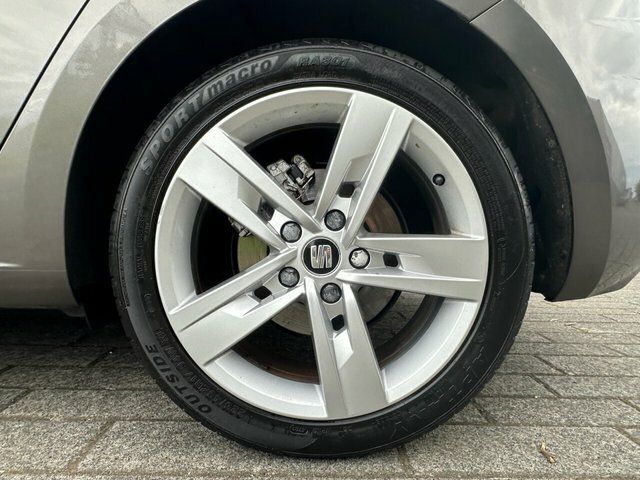 Seat Leon Tsi Fr Technology Hatchback MM17UGT Grey #4