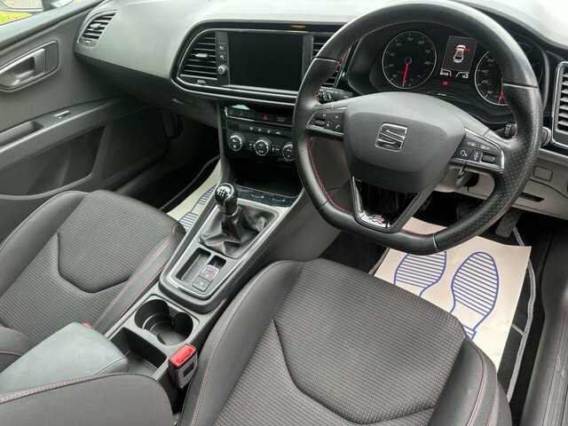 Seat Leon Tsi Fr Technology Hatchback MM17UGT Grey #3