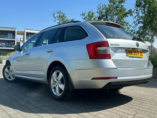 Skoda Octavia Tdi Se Technology Estate Silver #5