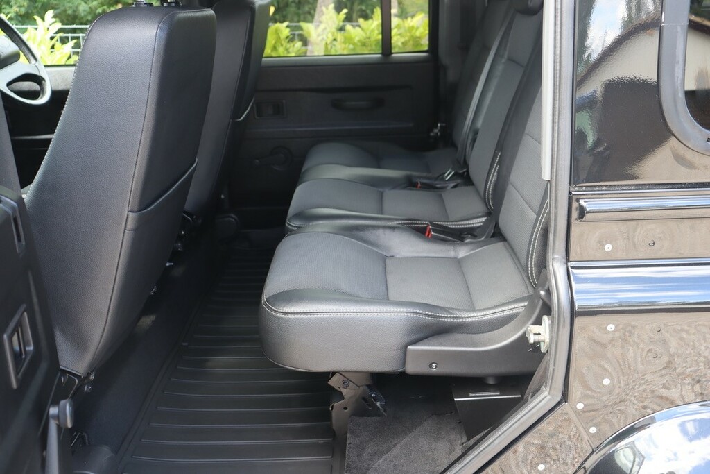 Land Rover Defender 110 110 High Capacity Green #8