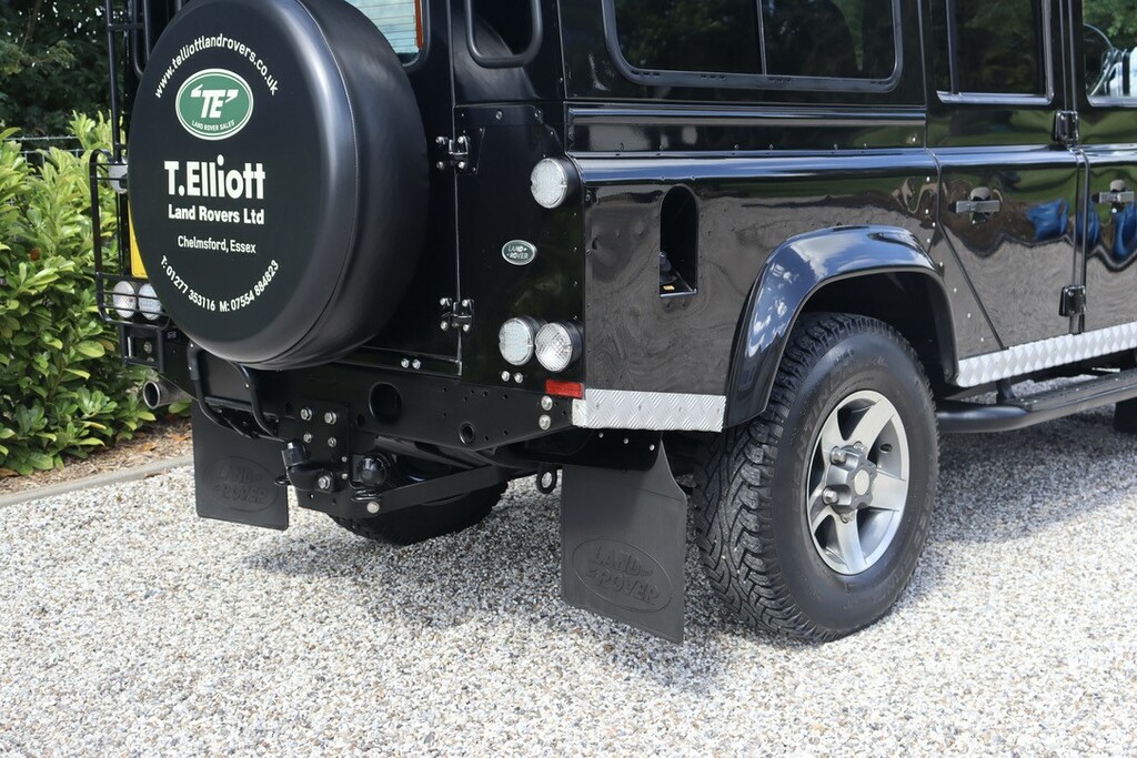 Land Rover Defender 110 110 High Capacity Green #15
