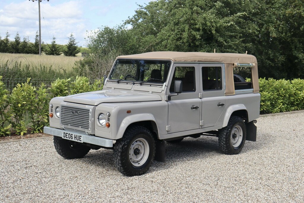 Land Rover Defender 110 110 2.5 Td5 Station Wagon Soft Top  #2