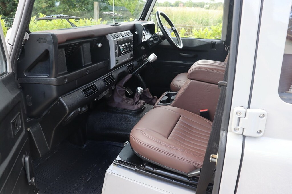Land Rover Defender 110 Suv Black #27