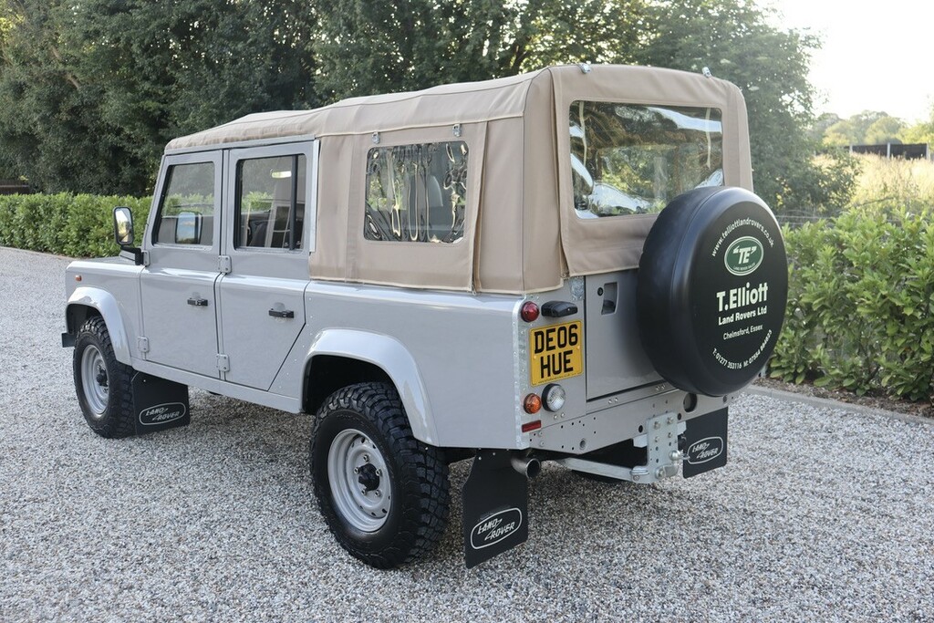 Land Rover Defender 110 Suv Black #33