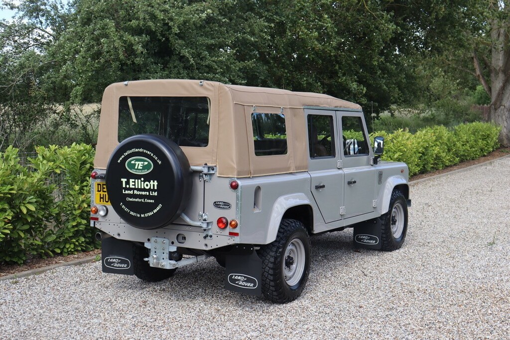 Land Rover Defender 110 Suv Black #17
