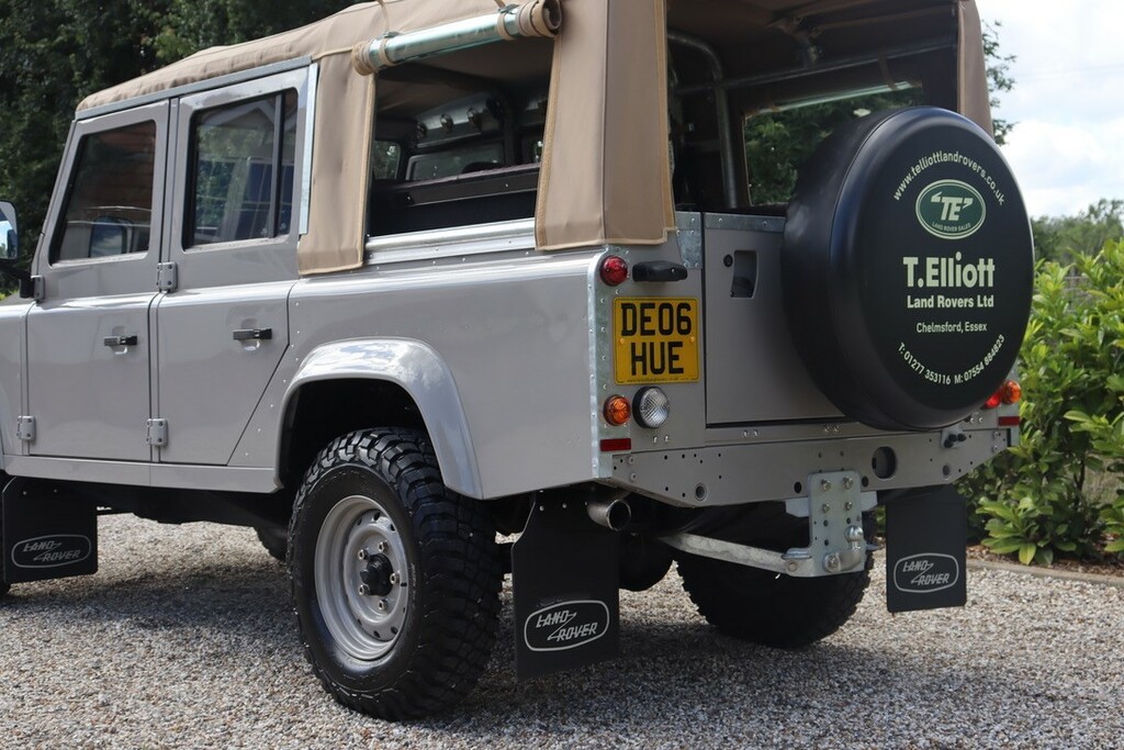 Land Rover Defender 110 Suv Black #14