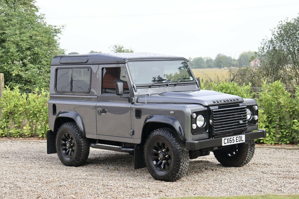 Land Rover Defender 90 90 Xs Black #10