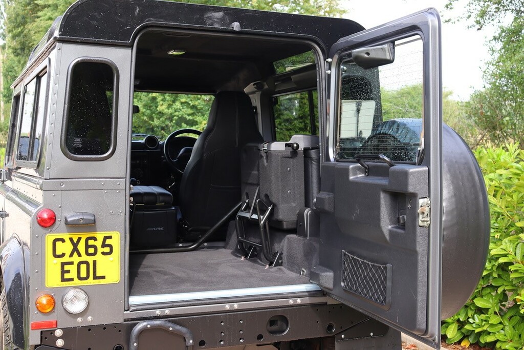 Land Rover Defender 90 90 Xs Black #22