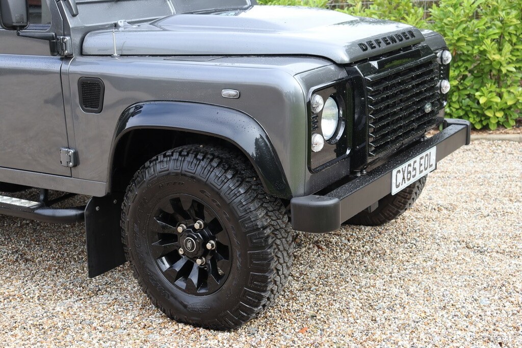 Land Rover Defender 90 90 Xs Black #11