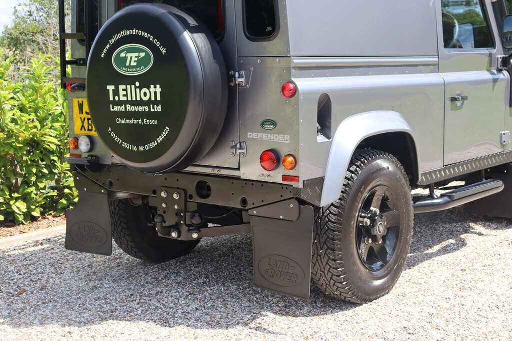 Land Rover Defender 90 Defender 90 Hard Top Td Green #11