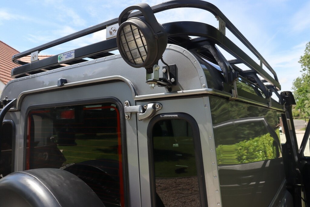 Land Rover Defender 90 Defender 90 Hard Top Td Green #21